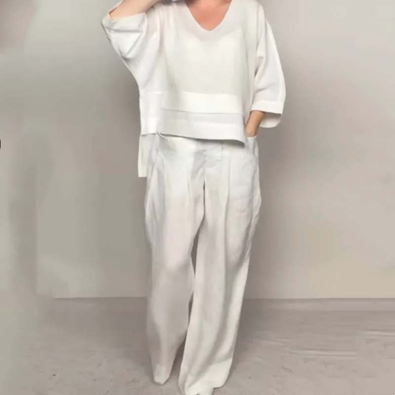 Noa | Relaxed Minimalist Two-Piece Set